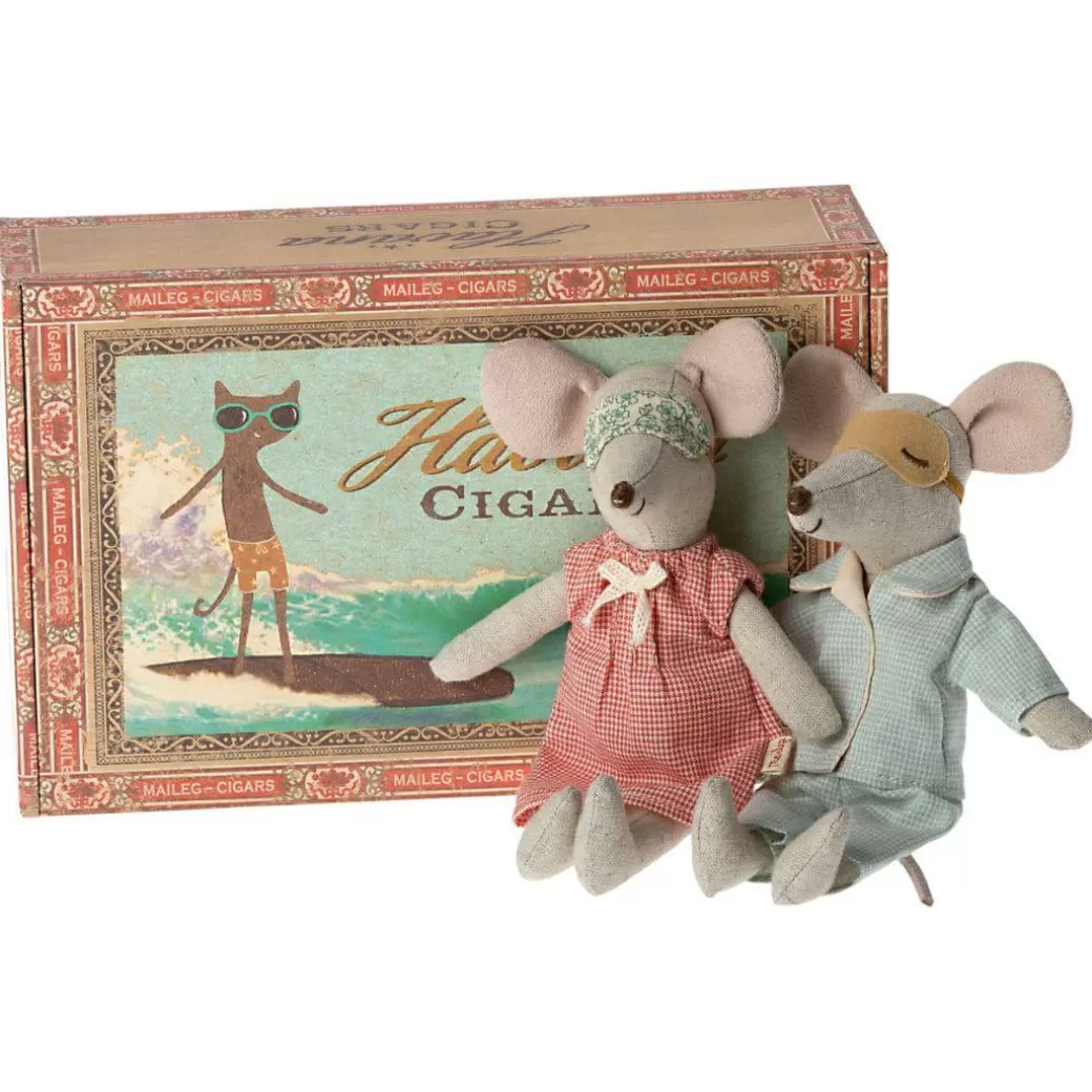 Maileg Stuffed Animals>Mom And Dad Mice In A Cigar Box